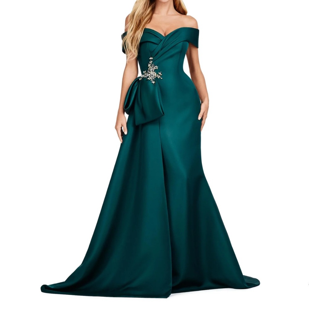 Ashley Lauren Gown